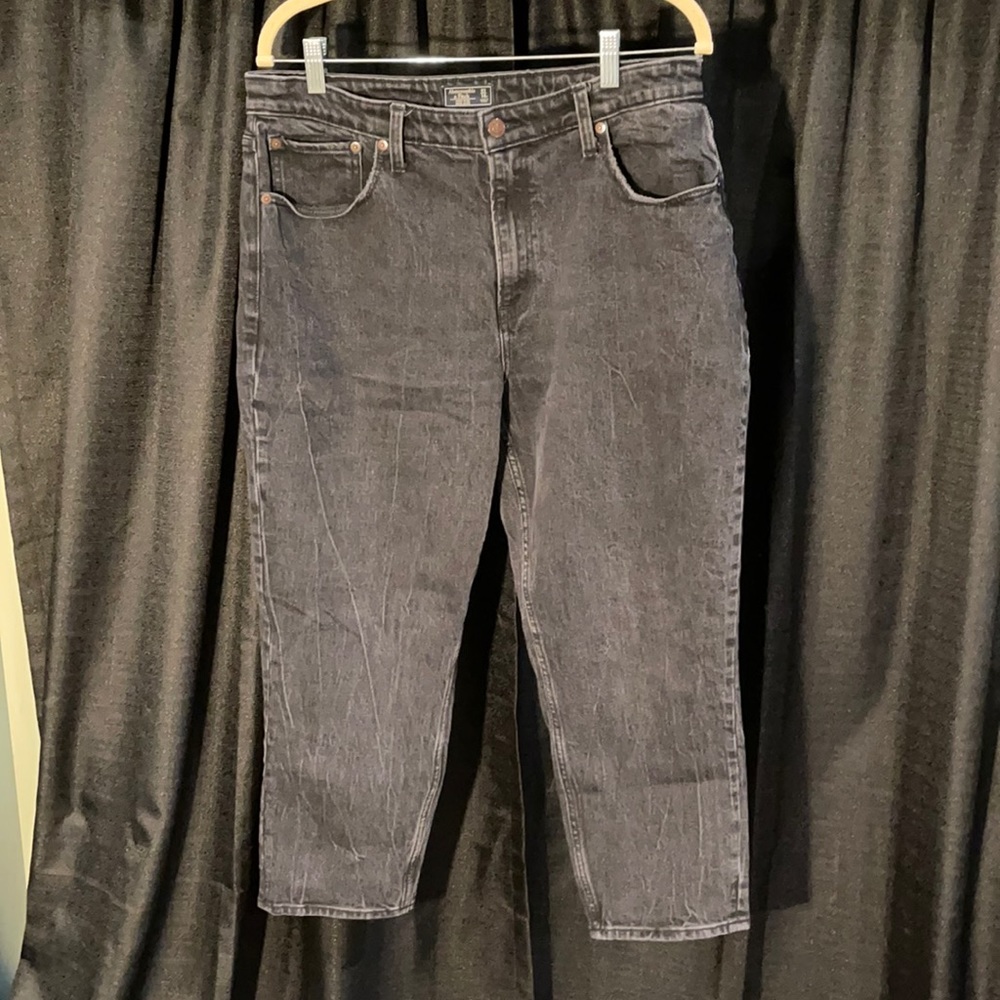 Abercrombie and Fitch High Rise Mom jeans